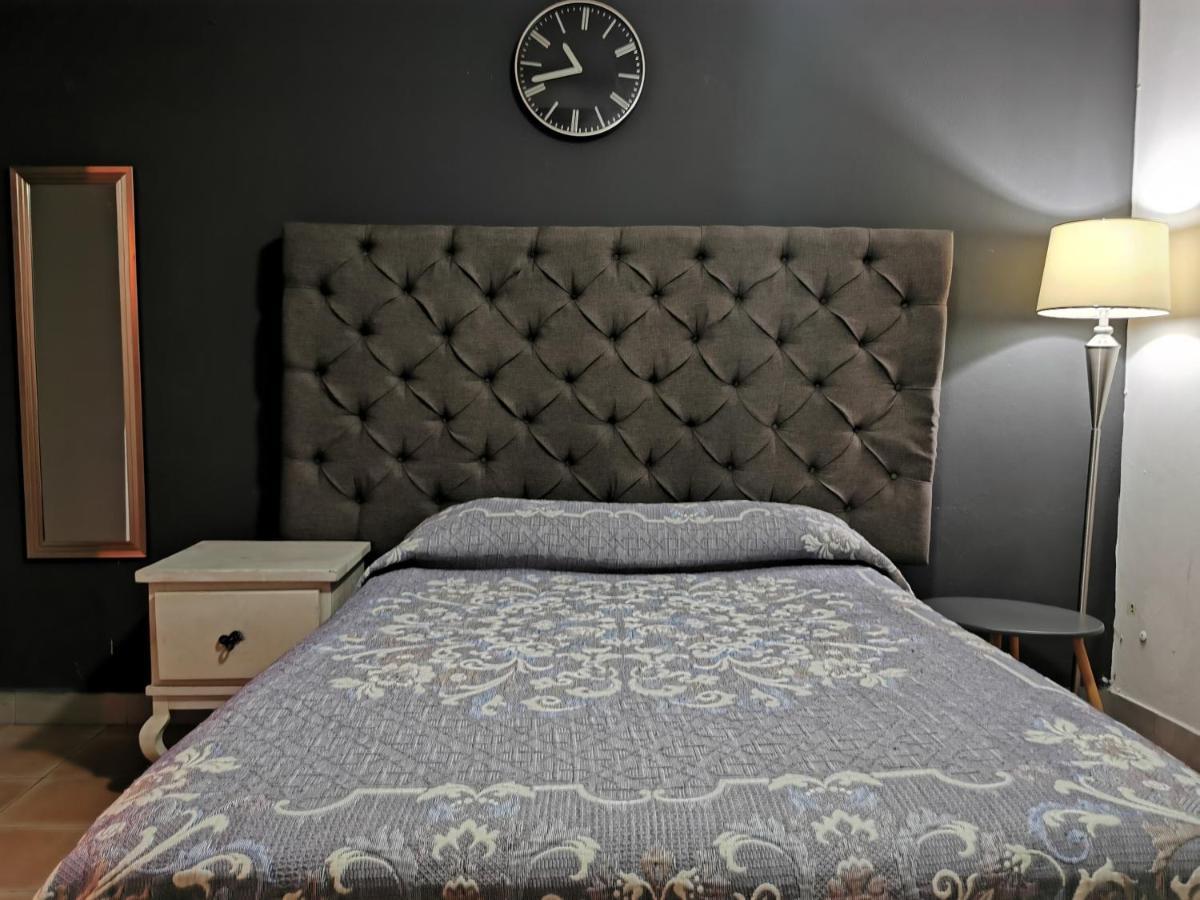 Hotel Santo Carlo กัวนาฮัวโต ภายนอก รูปภาพ